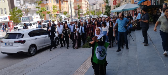 Buldan Hakkari’de konuştu: Kürt düşmanlığı size kaybettirecek - Resim : 4