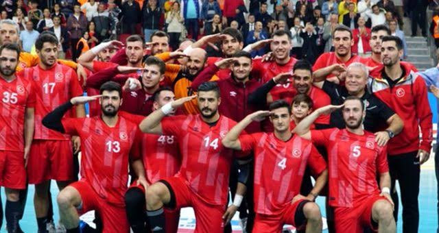 Suriye operasyonuna destek için 'asker selamı' veren Özmusul'un sözleşmesi feshedildi - Resim : 1