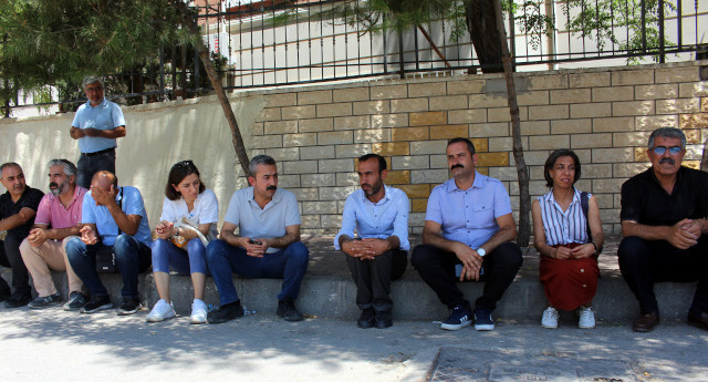 Emine Şenyaşar’a bu kez de 301'den dava - Resim : 1