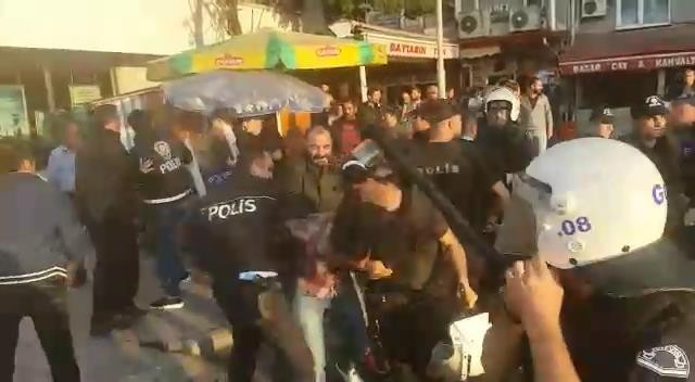 Gözaltıyı protestoya gazlı coplu müdahale - Resim : 1