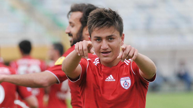 Fransız gazetesi L'Equipe'ten Cengiz Ünder'e özel sayfalar - Resim : 2