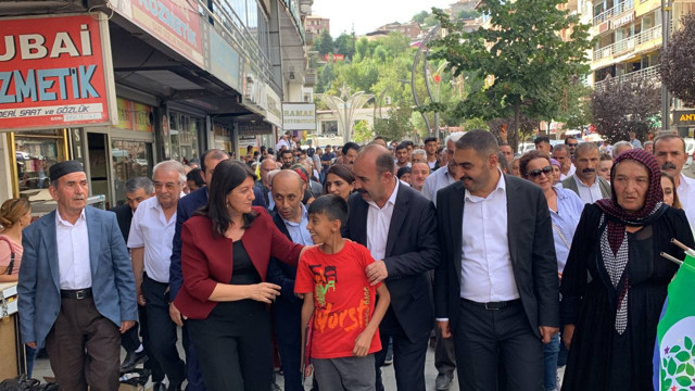 Buldan Hakkari’de konuştu: Kürt düşmanlığı size kaybettirecek - Resim : 3