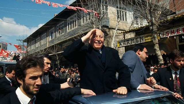 Türkiye'de bugüne kadar hangi partilere kapatma davası açıldı? - Resim : 1