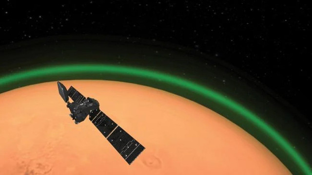 Mars'ın atmosferinde yeşil parıltı gözlemlendi - Resim : 1
