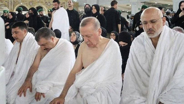 Devletin parasıyla umre yapan gazeteciler - Resim : 1