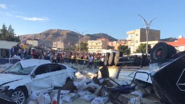 Görgü tanıkları Mardin'deki kazayı anlattı: 3 amcamın oğlu burada hayatını kaybetti - Resim : 3