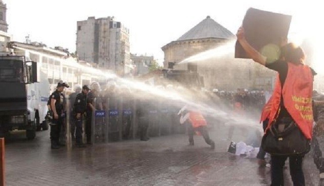 İşçi eylemine polis müdahalesi hakkında işkence kararı - Resim : 2