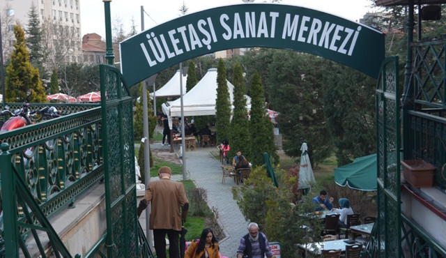 Köylünün nefesi Büyükerşen'in ensesinde - Resim : 2