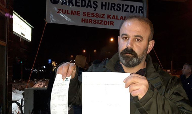 Elektrik zammını protesto eden esnaf gözaltına alındı - Resim : 1