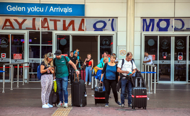 Kısmi seferberlik sonrası Rusya'dan Antalya'ya akın - Resim : 2
