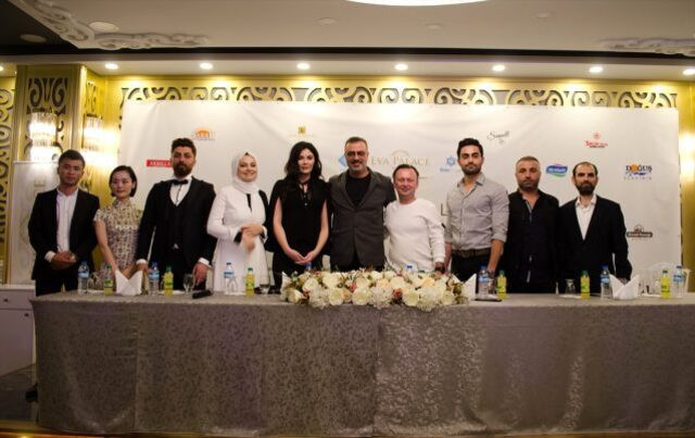 Midyat, yeni filmi 'Cellabi'yi tanıttı - Resim : 1