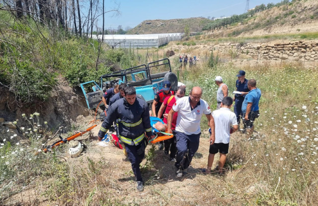Antalya'da turistleri taşıyan cip uçuruma yuvarlandı: 2 ölü, 8 yaralı - Resim : 1