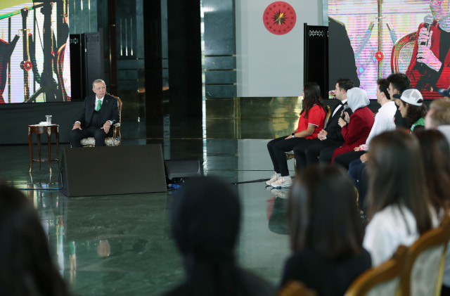 Erdoğan: Aç, sefil geziyor ama rakıyı almaktan, birayı almaktan geri durmuyor - Resim : 2