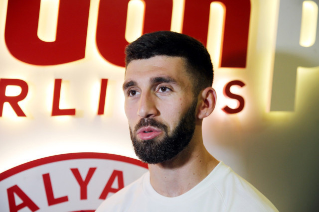 Championship'te forma giyecek Doğukan Sinik: Çoğu ülkenin üstünde bir lig - Resim : 1