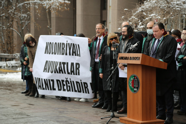 Mersin’de avukatlara polis şiddeti - Resim : 1