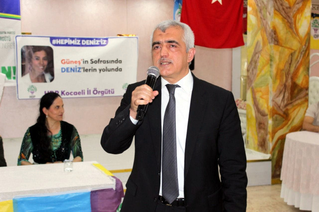Eski CHP'li Yurdagül: Bu ülkeye demokrasi, barış gelecekse HDP’liler sayesinde olacak - Resim : 2