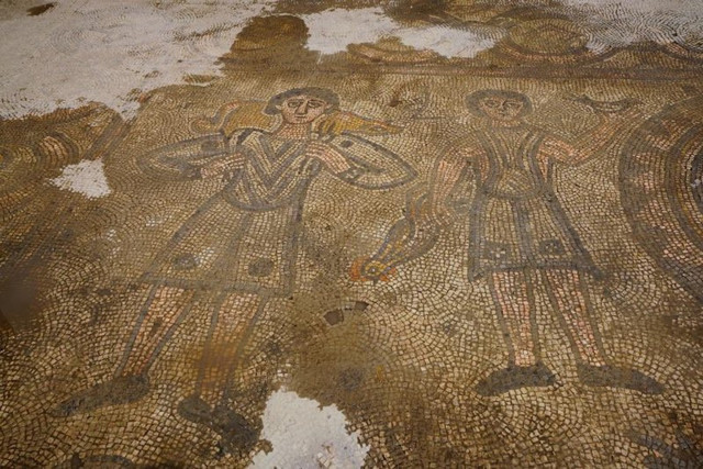 Mardin'de mozaikli kilise bulundu - Resim : 2