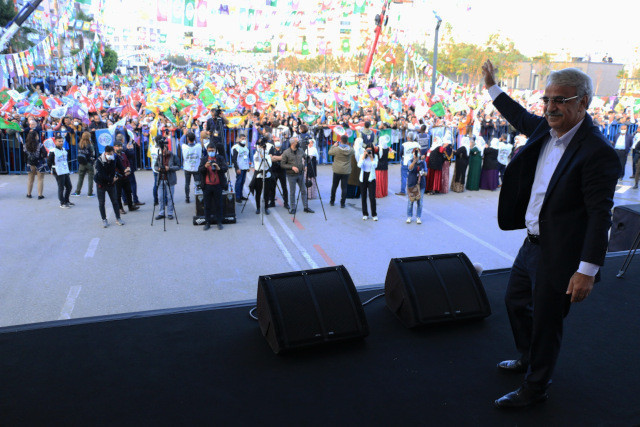HDP’nin Mersin mitingine büyük ilgi: Biz değiştireceğiz bu bozuk düzeni - Resim : 2