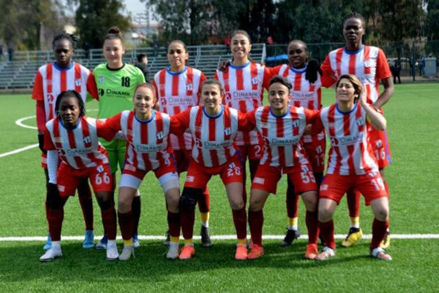 29 yıl önce oynadığı takımda şimdi teknik direktör: Avrupa'da Adana'yı temsil etmek istiyoruz - Resim : 1