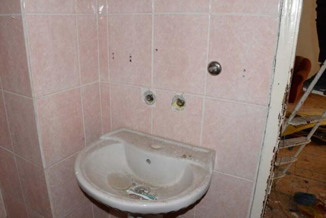 Diyarbakır'da hırsızlar dairede bir şey bulamayınca kapıyı çaldılar - Resim : 2