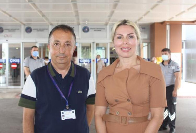 Çöp evden kurtarılan çocuk 2 kilo aldı, çikolata yemeye başladı - Resim : 1