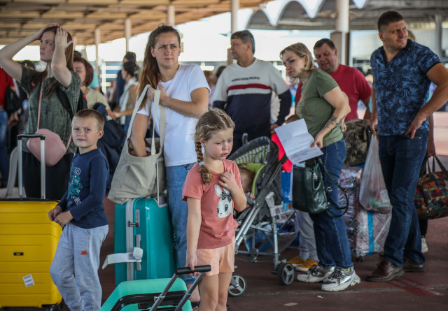 Kısmi seferberlik sonrası Rusya'dan Antalya'ya akın - Resim : 1