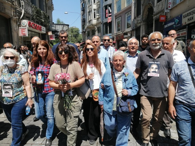 Cumartesi Anneleri: Galatasaray’dan vazgeçmiyoruz - Resim : 1