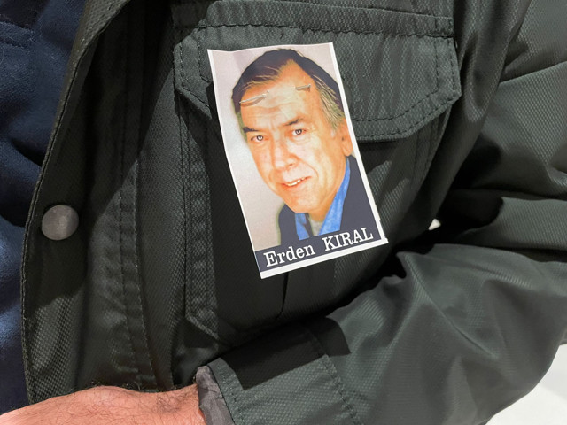 Yönetmen Erden Kıral için cenaze töreni düzenlendi - Resim : 2