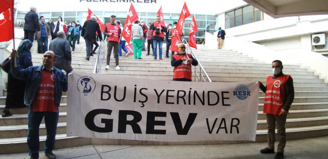 Sağlık ve sosyal hizmet emekçileri iş bıraktı: Bizi tüketmekten vazgeçin - Resim : 2