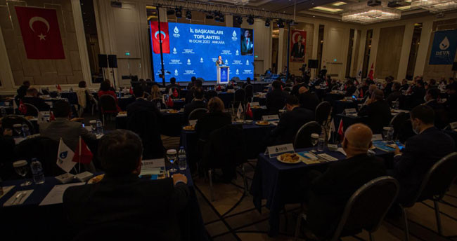 Babacan: Merkez Bankası'nın arka kapısından dolar satıyorlar - Resim : 1