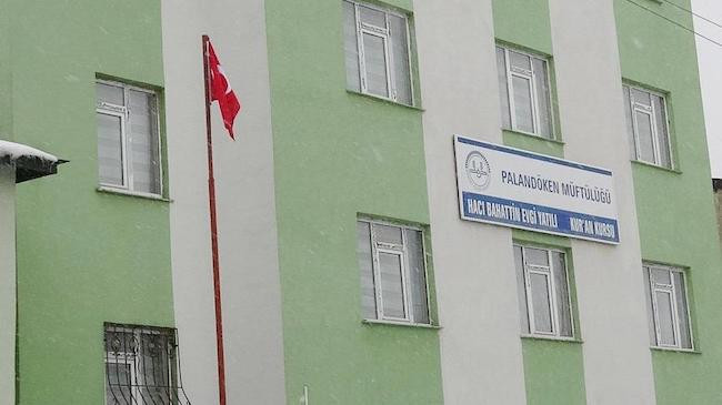 Diyanet'e bağlı kursta yedi çocuğa cinsel istismar: Karanlığın yayılması devlet eliyle mümkün oluyor - Resim : 1