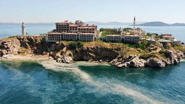'Demokrasi ve Özgürlükler Adası'na giriş ücretli - Resim : 1
