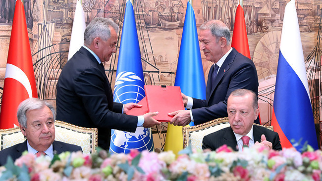 'Tahıl koridoru' için İstanbul'da imzalar atıldı - Resim : 2
