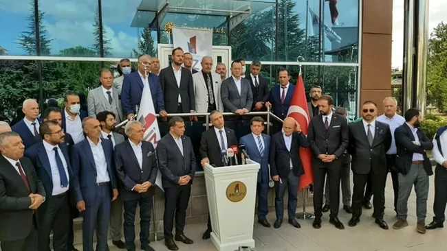 İnşaatçıların çimento protestosu: Müteahhitler, 9 Eylül'de inşaatları durduracak - Resim : 1