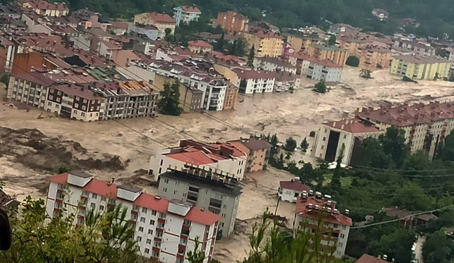Kastamonu sele teslim: 'Allah'ım sen yardım et!' - Resim : 3