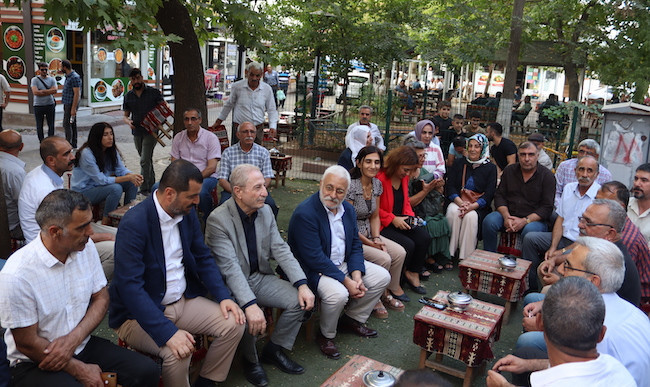 Bingöllü esnafın isyanı: AKP bizi perişan etti - Resim : 1