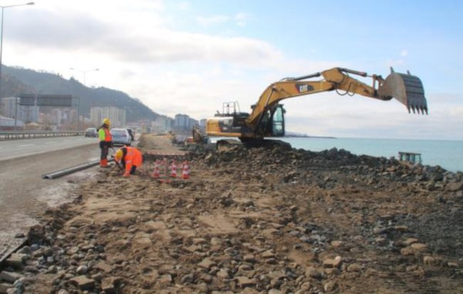 Rize'de şehir hastanesi yapmak için deniz dolduruluyor - Resim : 1