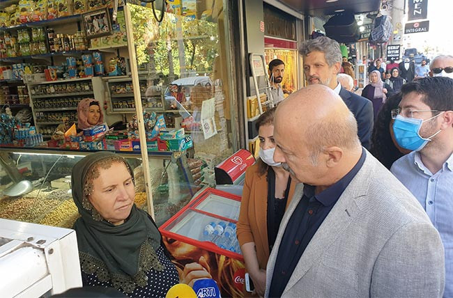 HDP heyeti Nusaybin’de: Sınır kapısı kapatıldı, ticaret bitti; esnaf kepenk kapatıyor - Resim : 1