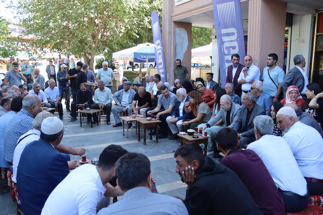 HDP’li Oluç, Muş'tan seslendi: Bizlerin kararı olmadan kimse iktidarda, muhalefette olamaz - Resim : 2