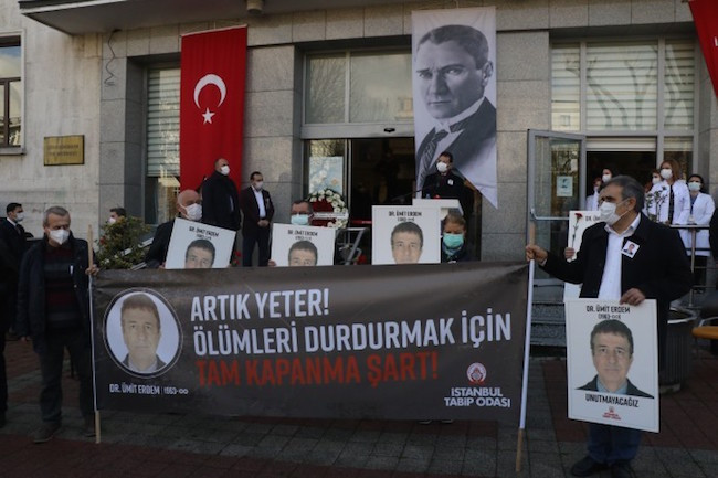 İmamoğlu'ndan 'tam kapanma' çağrısı: Yalvarıyorum, lütfen tedbir alsınlar - Resim : 1