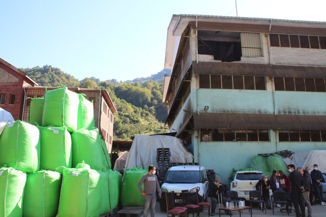 Çaykur fabrikasında buhar kazanı patladı: 28 yaşındaki işçi öldü - Resim : 1