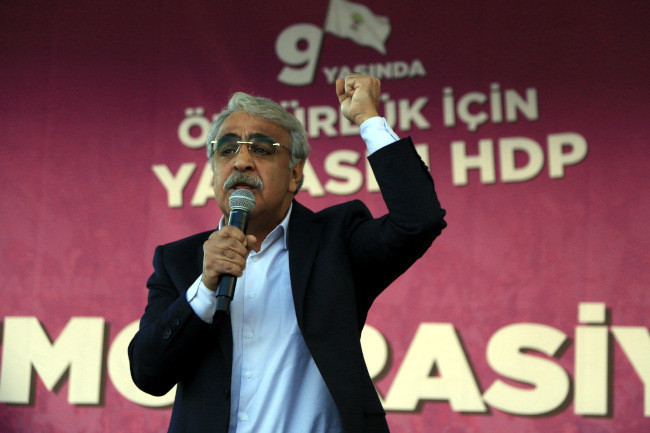 HDP’nin Mersin mitingine büyük ilgi: Biz değiştireceğiz bu bozuk düzeni - Resim : 3
