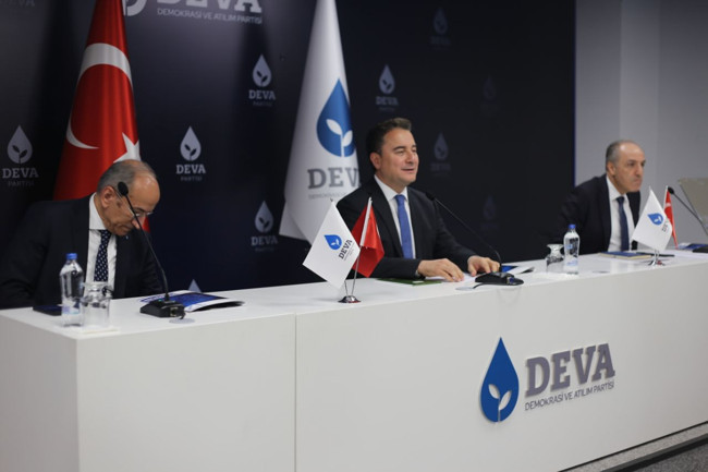 Kulis: DEVA Partisi'ne göre Davutoğlu Suriye konusunda 6'lı masanın çizgisine yaklaşacak - Resim : 1