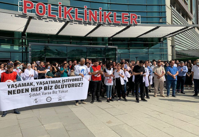 'Bakan istifa' sloganıyla yürüyen sağlık emekçilerine biber gazlı müdahale: Bizi de mi öldüreceksiniz? - Resim : 8