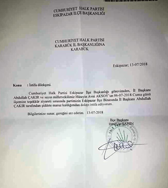 CHP'de şiddet istifası - Resim : 1