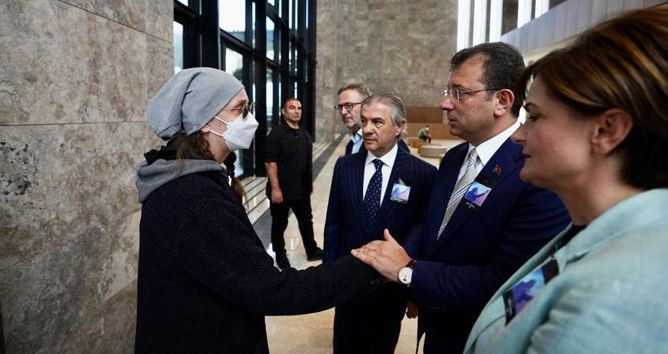 İlhan İrem son yolcuğuna uğurlandı - Resim : 2