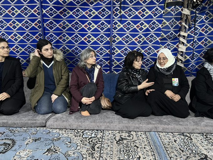 Kobani'ye geçen heyetten Salih Müslim'in ailesine taziye ziyareti - Resim : 2