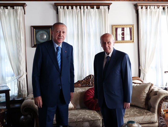 Erdoğan, Bahçeli'yi evinde ziyaret etti - Resim : 1