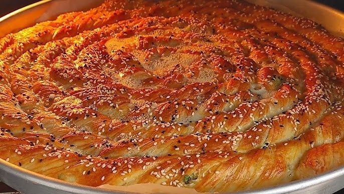 4 adımda lezzetli börek yapmak için şef sırları! Pişen börek tel tel dökülüyor - Resim: 4