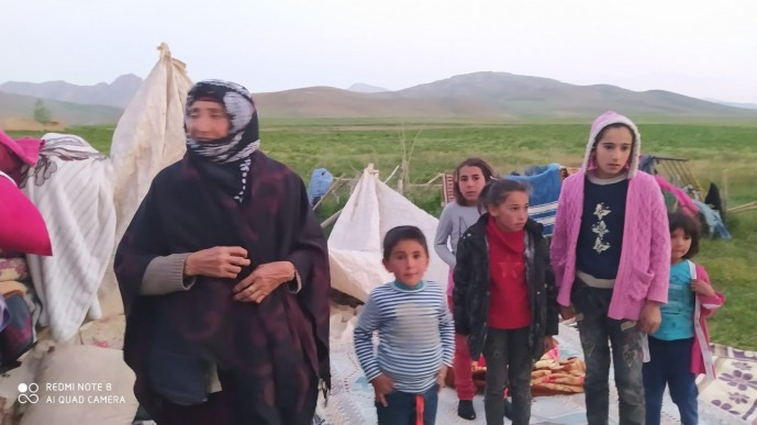 Ne çadır ne de konteyner verildi, geceyi dışarıda geçirecekler - Resim : 1